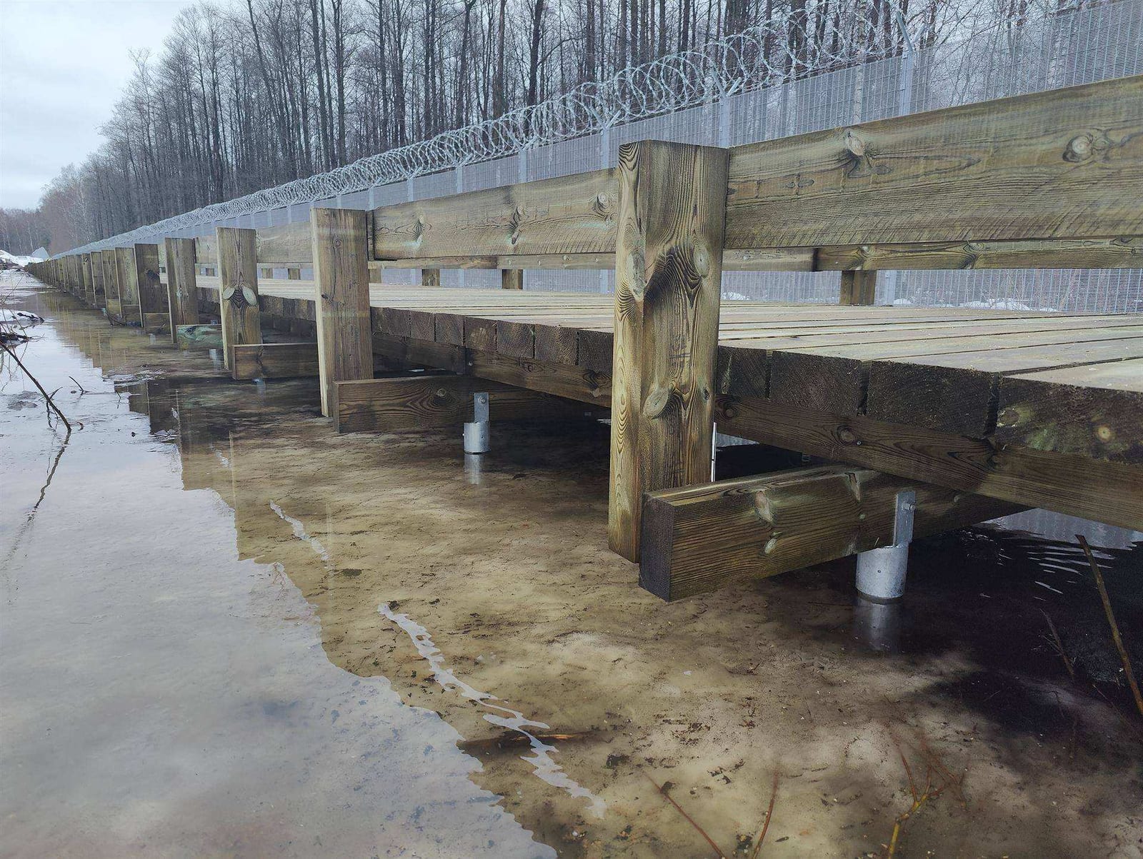 Pale śrubowe, fundament przyjazny środowisku